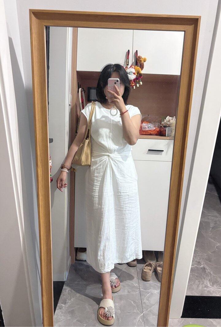 裙子穿了一天有点皱巴