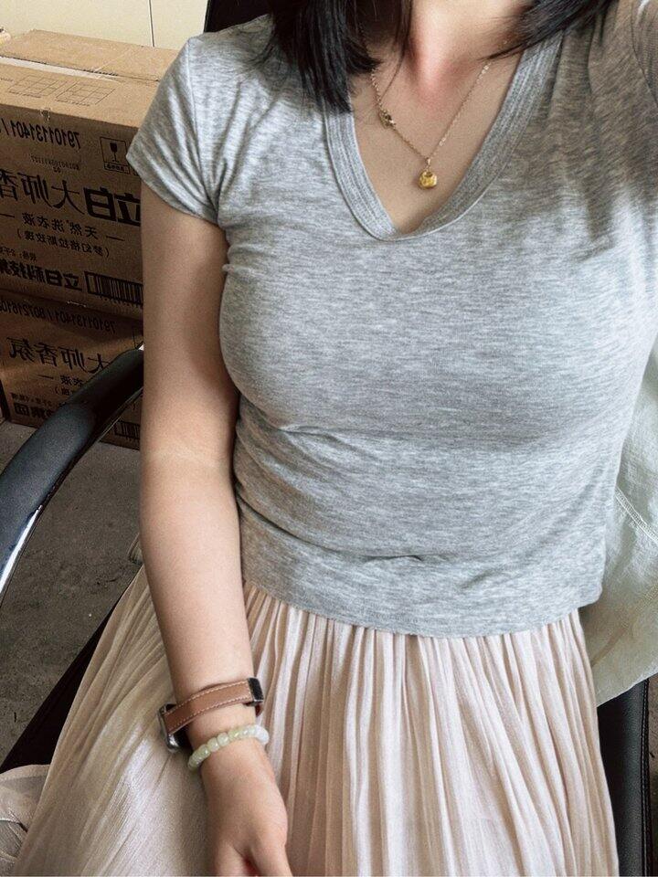 今天是粉+灰