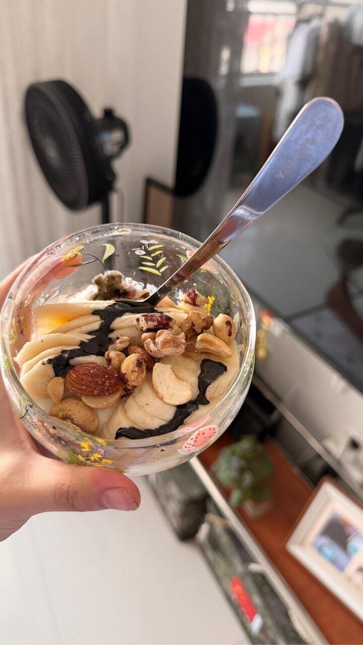 黑芝麻水果坚果酸奶碗🥣