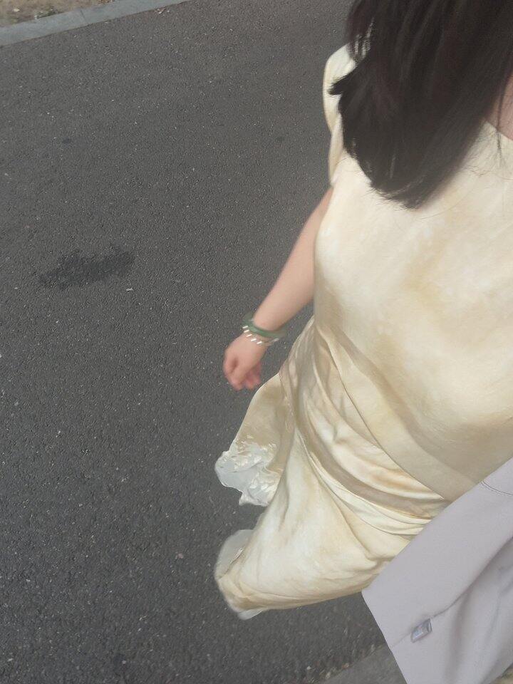斜纹真丝连衣裙