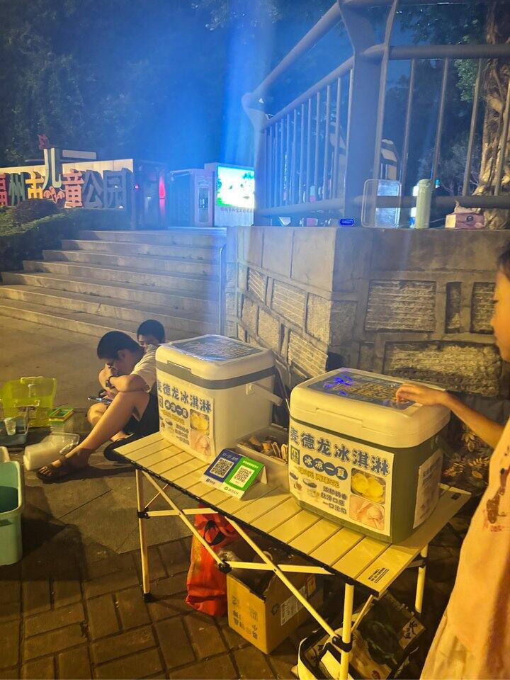 摆摊太难了