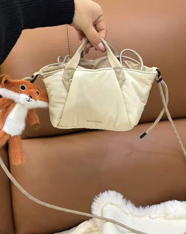 蕉下小挎包