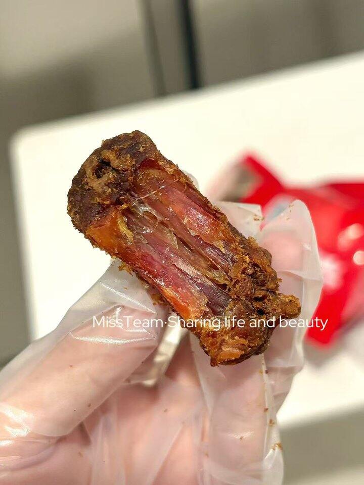 十字街老太婆卤味杀疯了！