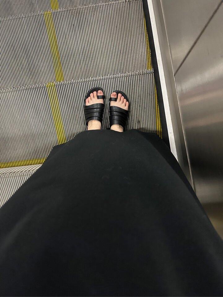 近日 爱鞋