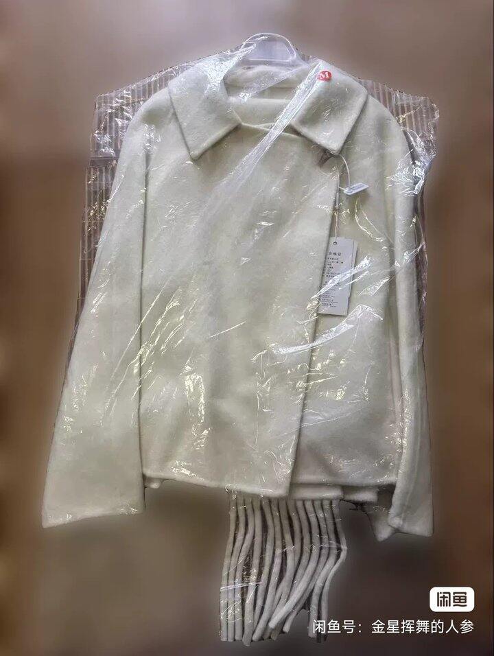 出一波闲置还有一些衣服送，咸鱼号在最后