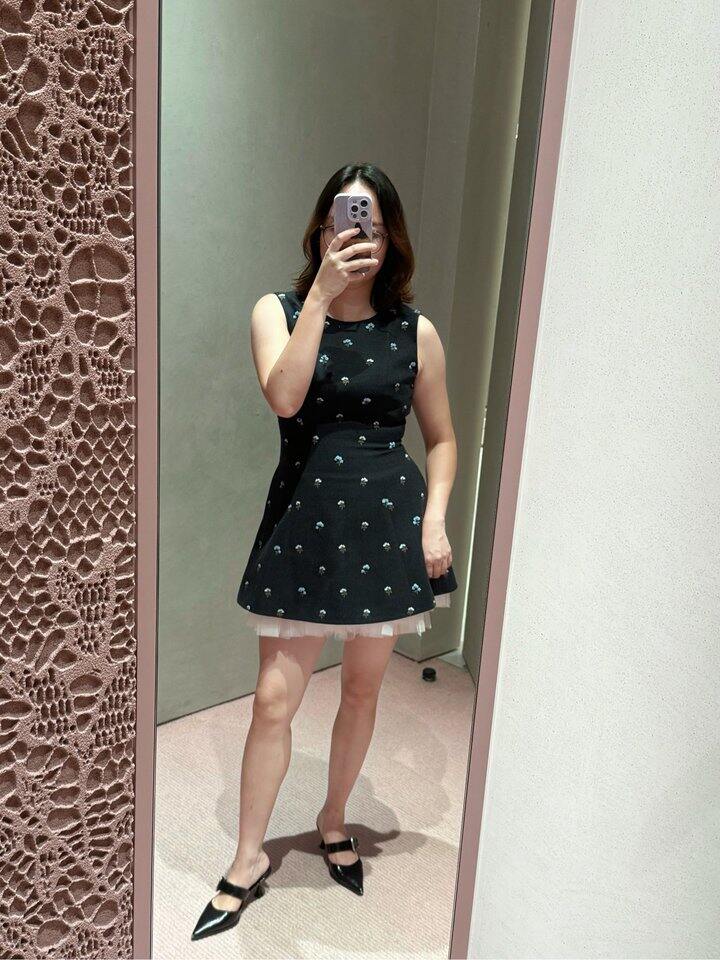 卓雅的新裙子好美哦