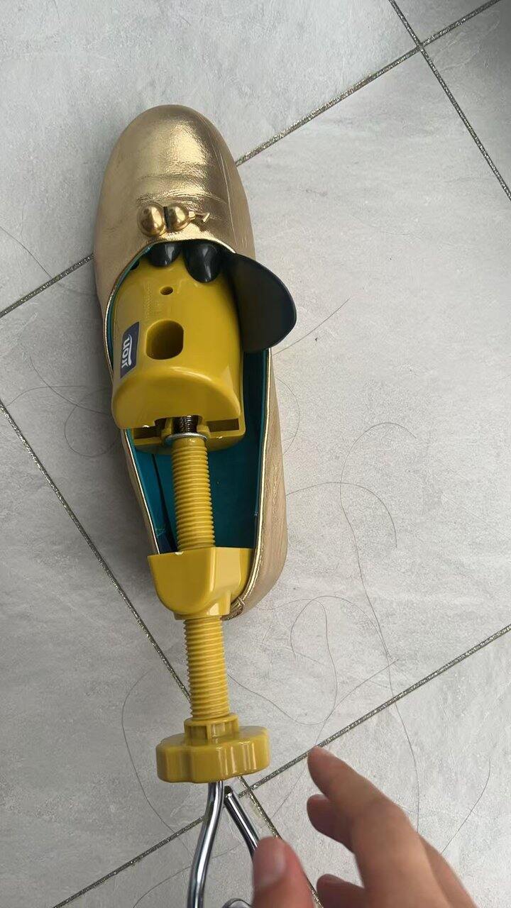 单鞋压脚背的都去冲！！有用