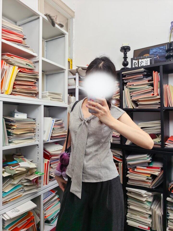 今晚八点🕗 亚麻飘带格子无袖小衫