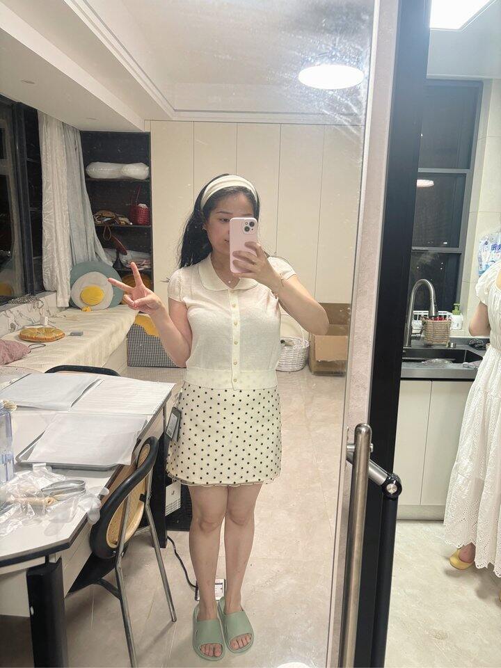 束皙女装