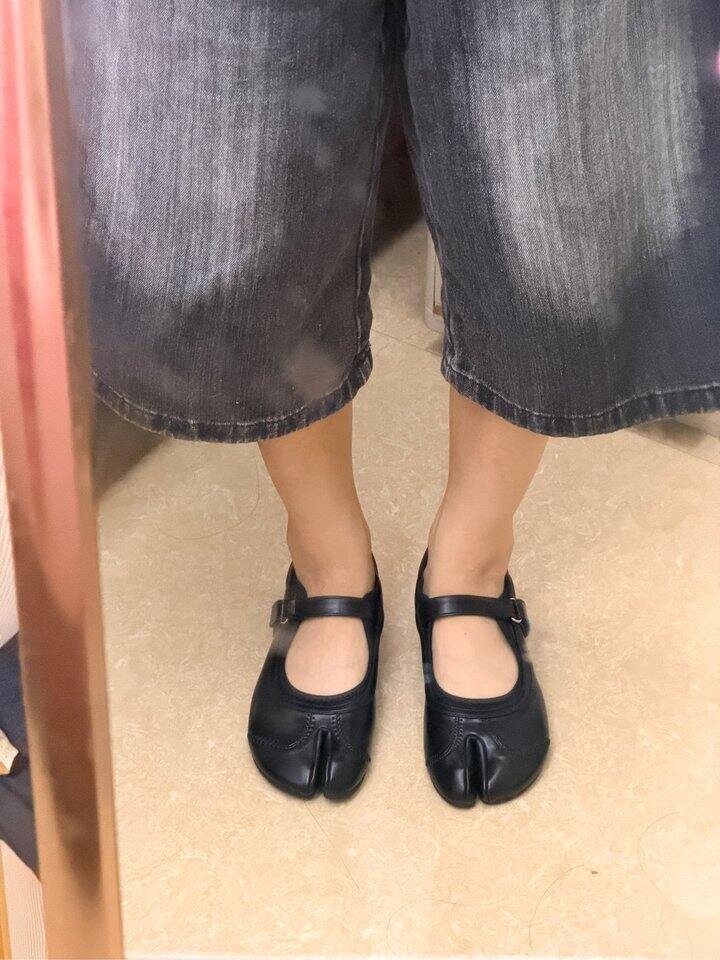 买了双分趾猪蹄鞋