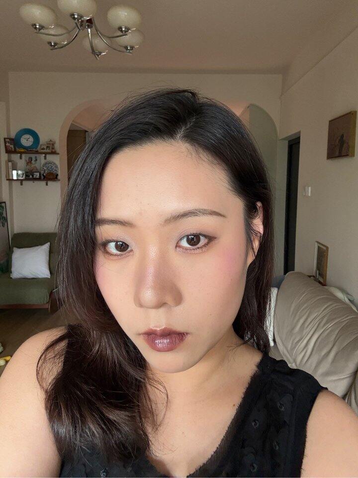 很久没用暗黑色口红