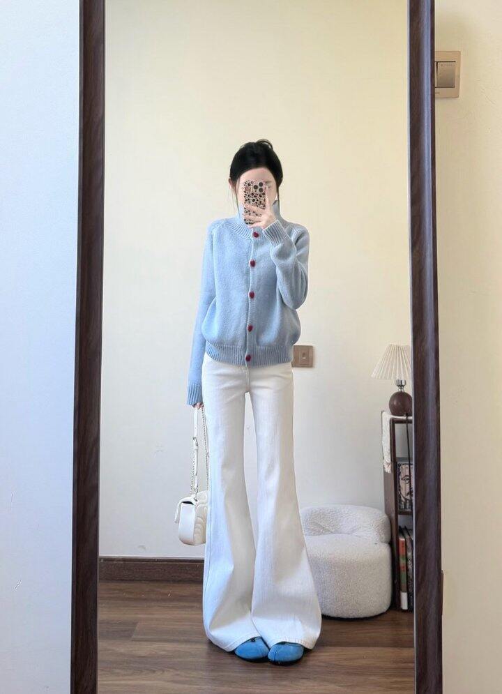 复古弹力牛仔微喇叭裤！💰79