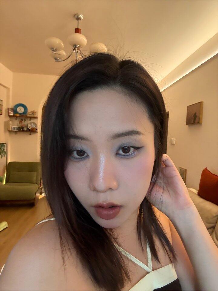 第一次把眼线拉这么长
