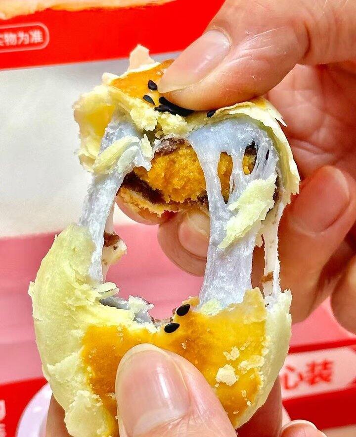 轩妈 咸鸭蛋黄红豆味蛋黄酥