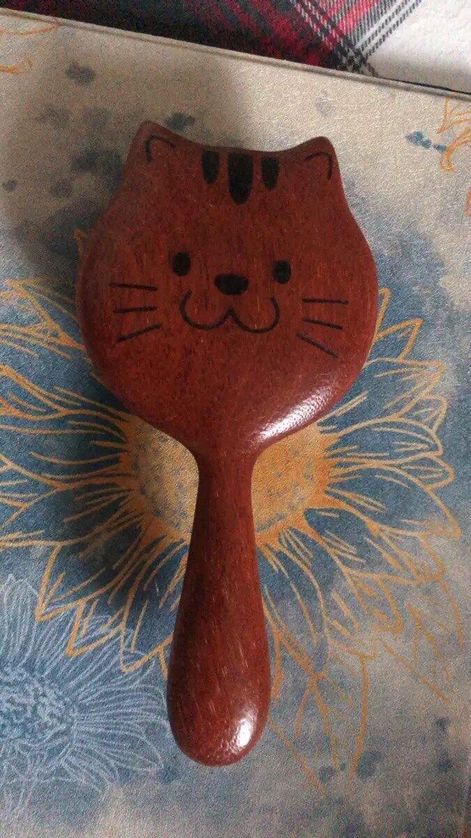 1688小猫檀木梳
