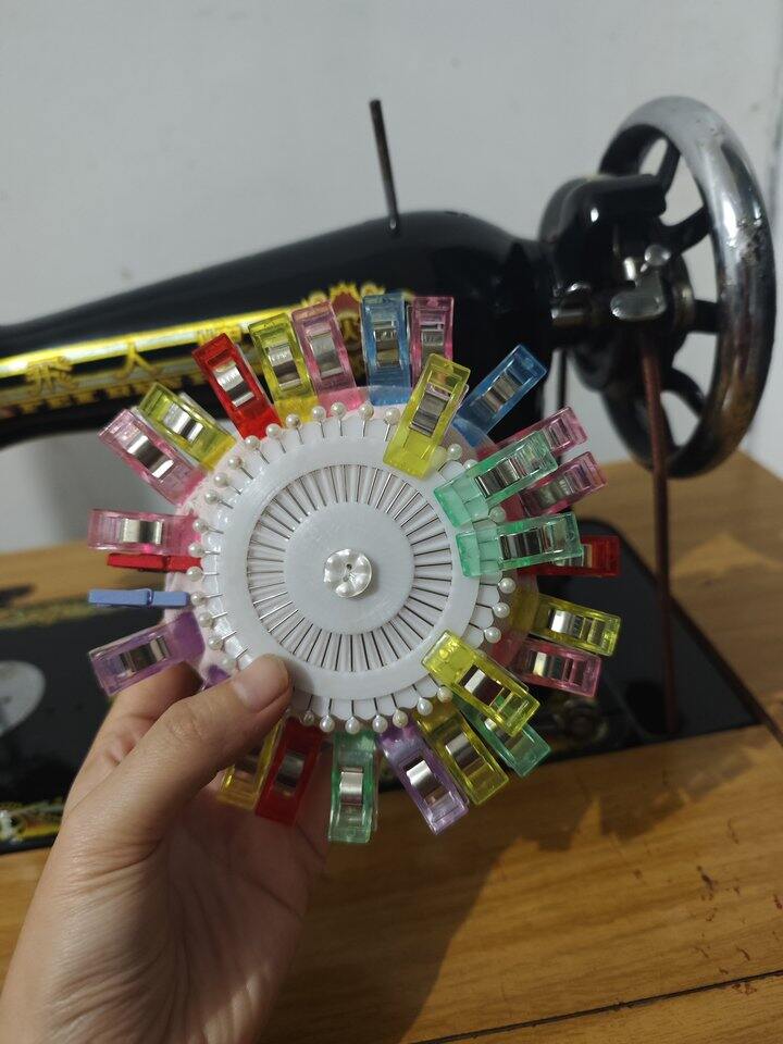 把我奶的缝纫机整来了哈哈