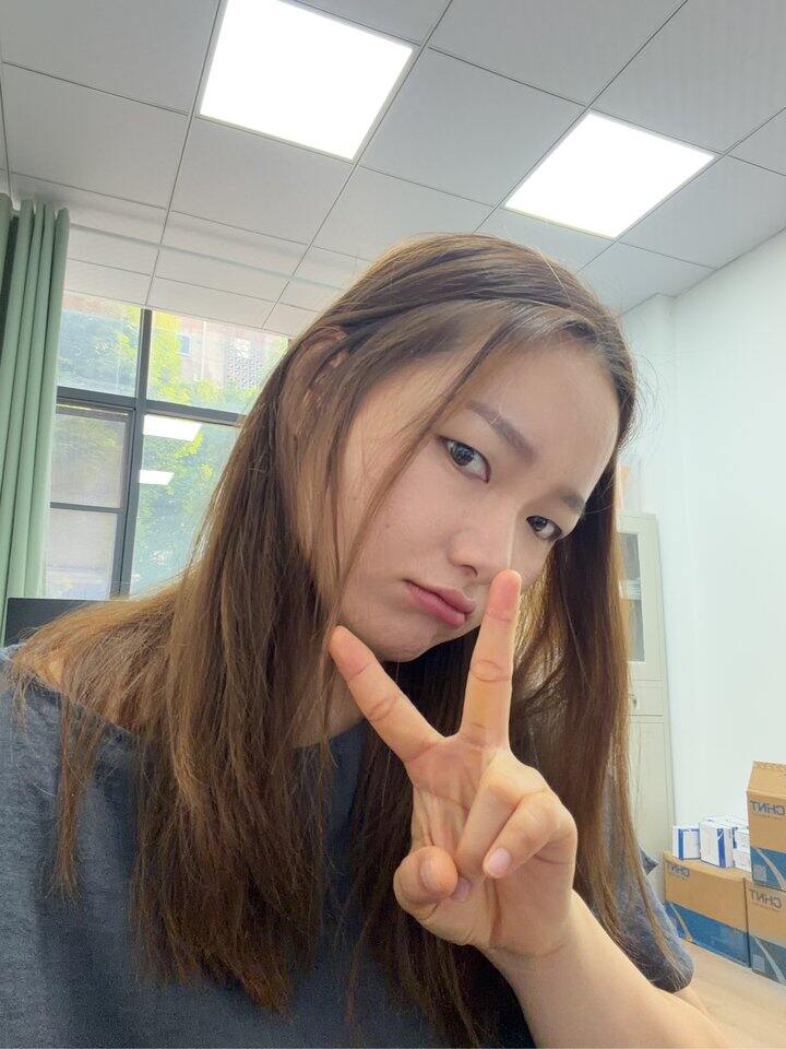 早呀，打工人👩‍💼