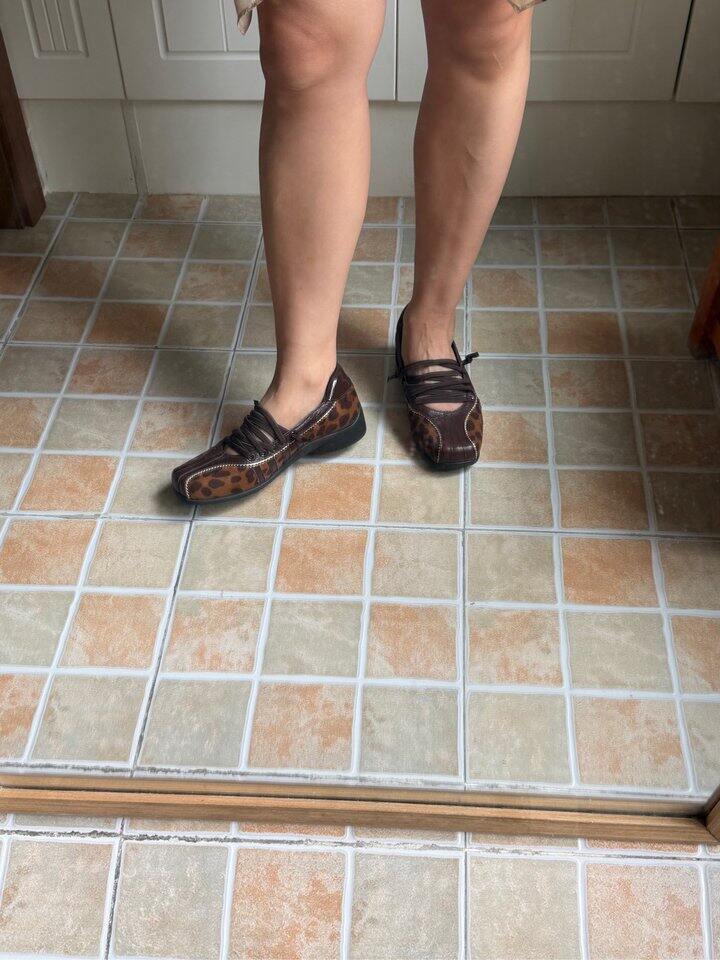 早上在家试新鞋