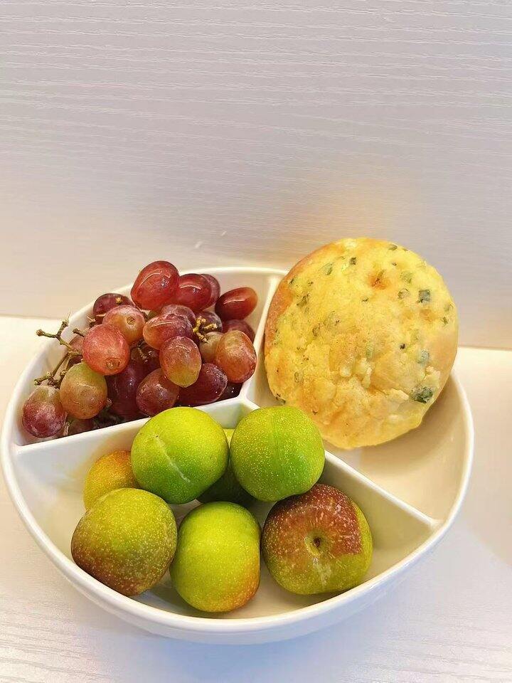 三分格蒸盘