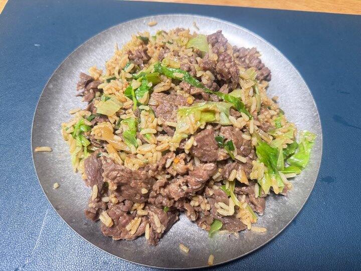 250 克肉 100 克米饭哈哈哈哈