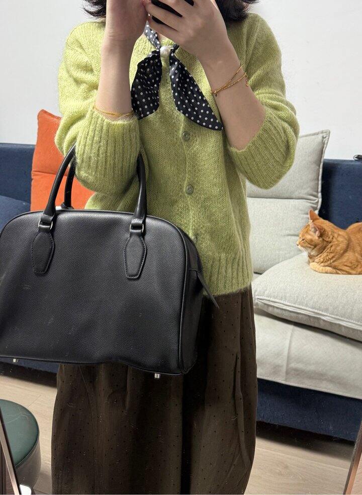 买了个大黑包💼