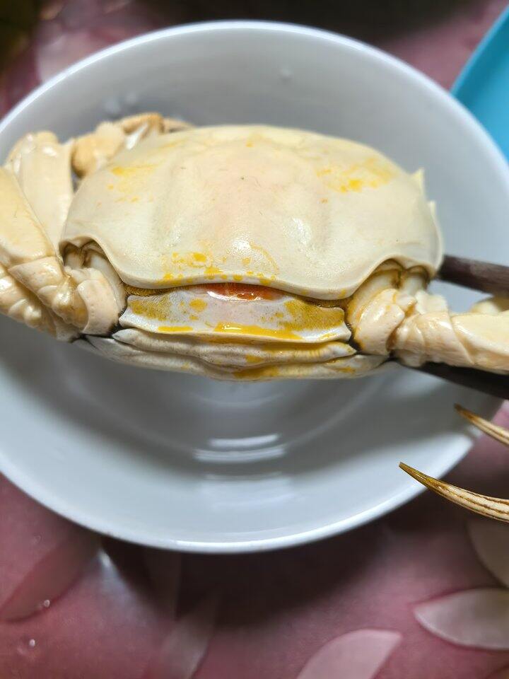 白玉蟹