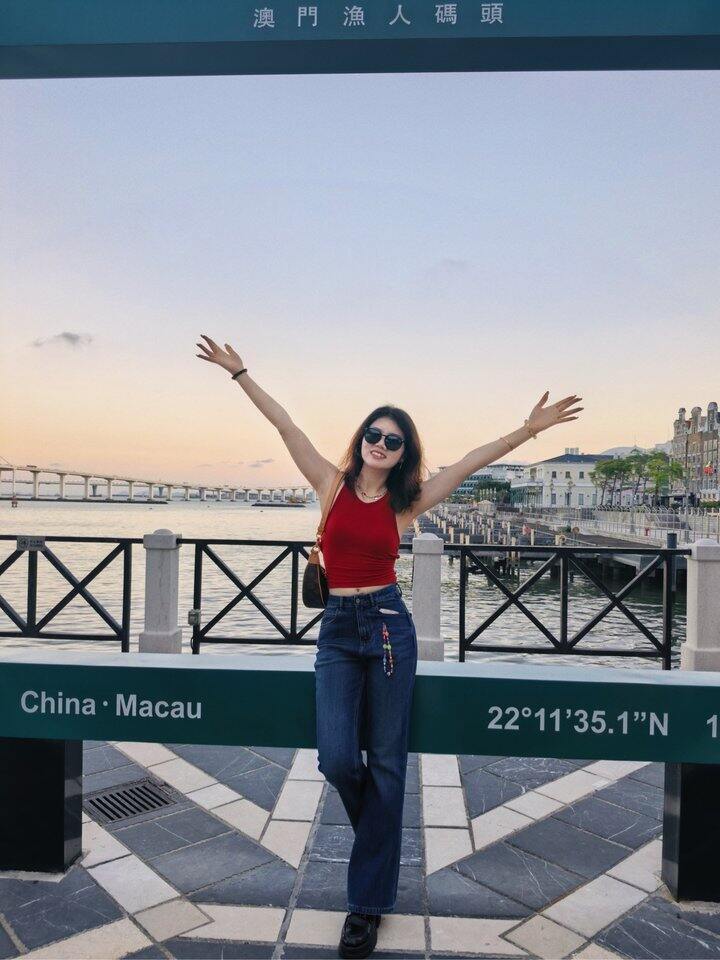 挂脖上衣&牛仔裤👖
