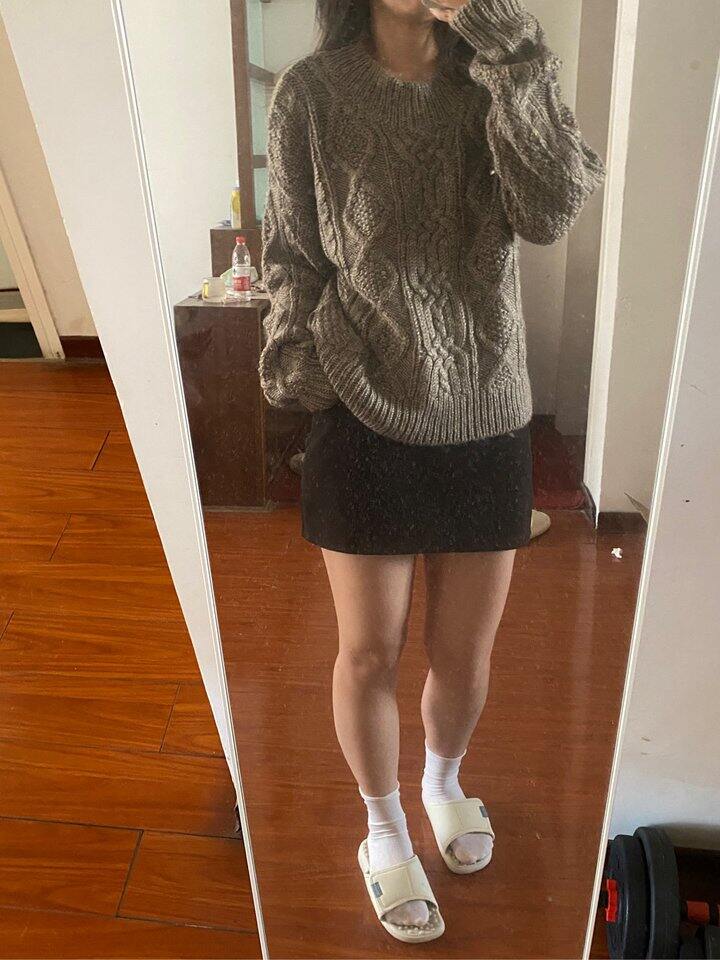羊毛绞花毛衣-灰咖