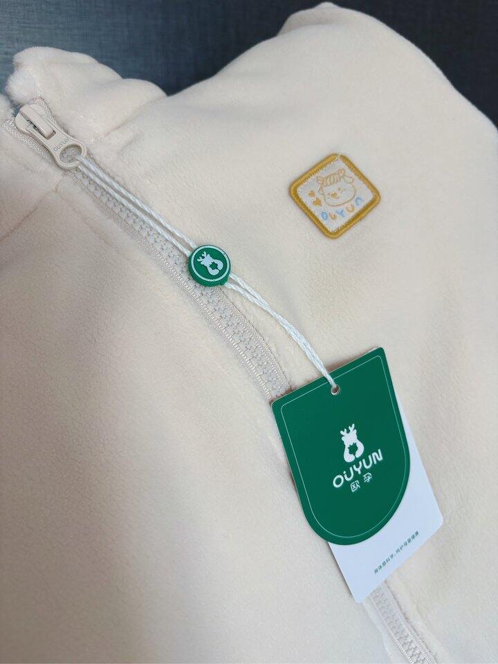 前几天20元的儿童摇粒绒外套买了吗