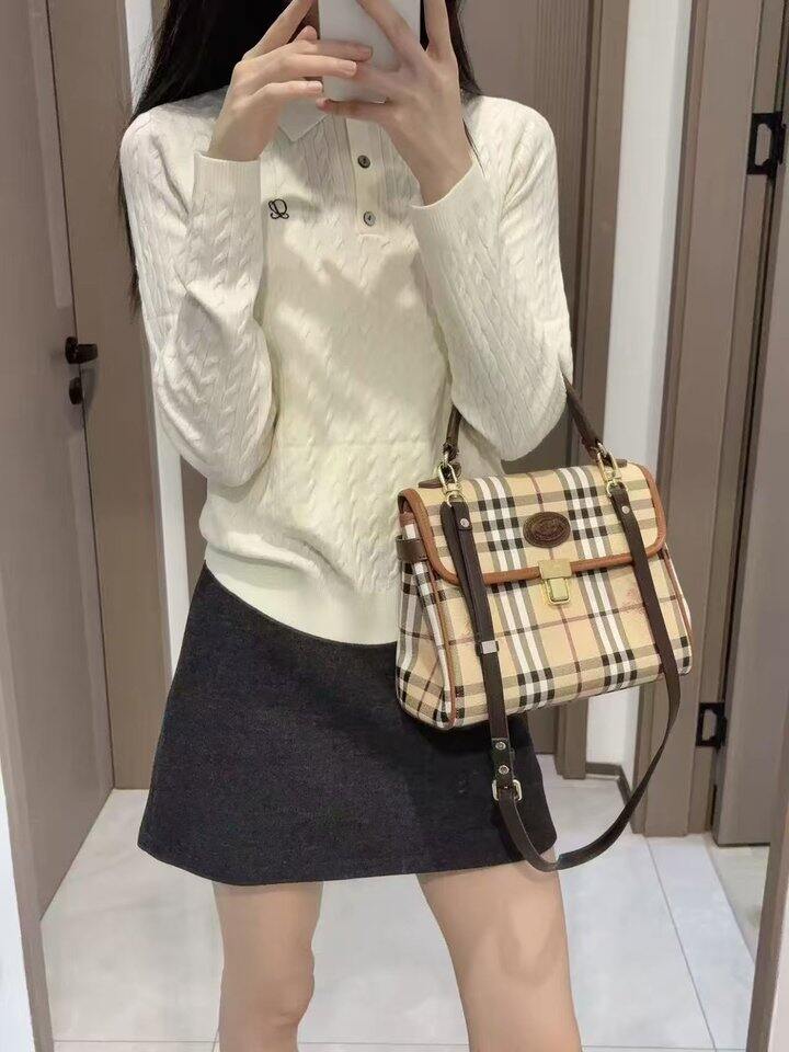 lily毛衣