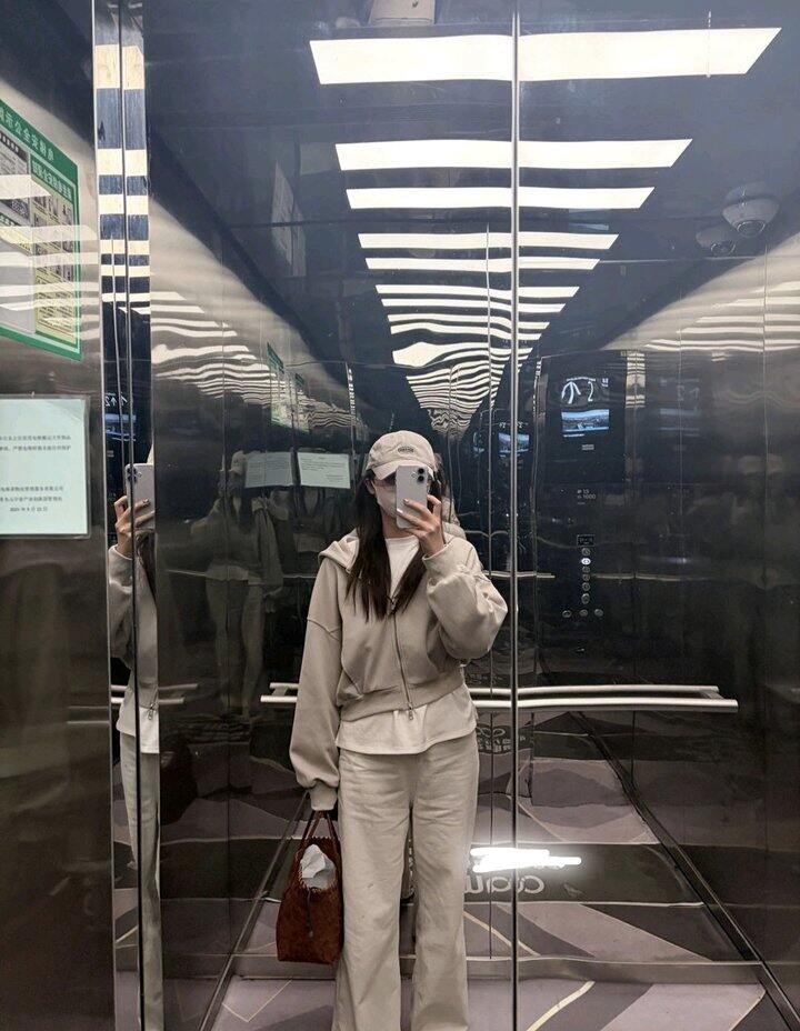 秋天是拍不了一点穿搭