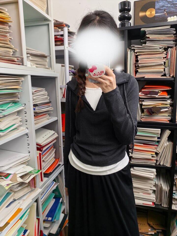 今晚八点🕗 假两件连帽衫
