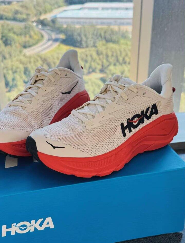 hoka挑战者8