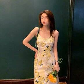 绝美吊带裙是减肥的动力